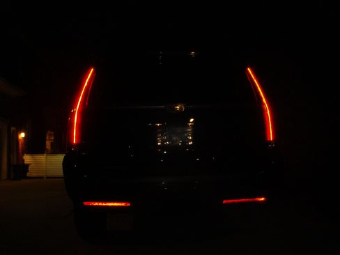 Used 2019 Cadillac Escalade ESV Platinum image 19