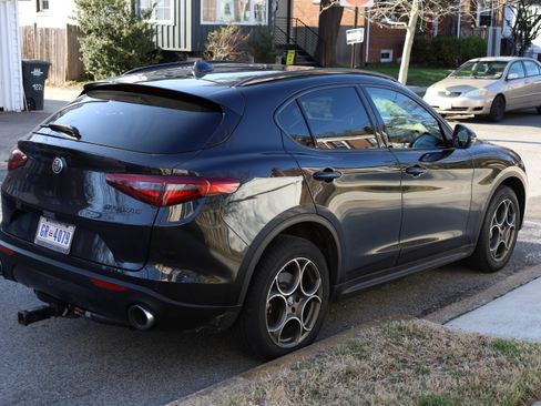Used 2021 Alfa Romeo Stelvio Sprint w/ Nero Edizione image 1