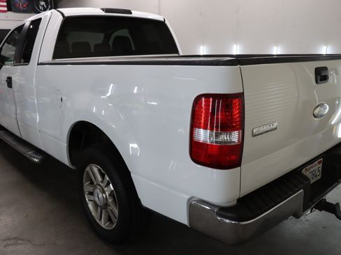 Used 2006 Ford F150 XLT RWD image 5