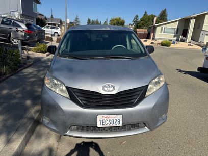 Used 2013 Toyota Sienna L