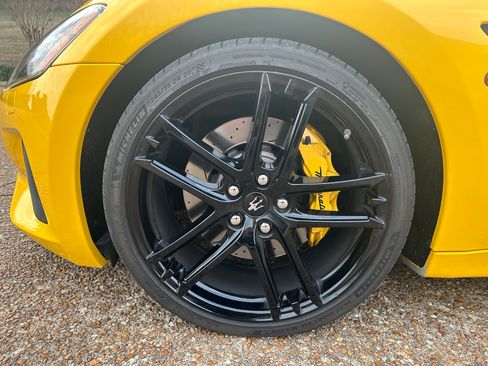 Used 2018 Maserati GranTurismo MC image 11