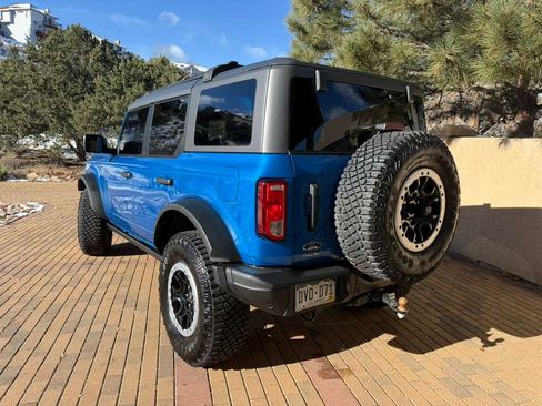 Used 2023 Ford Bronco Black Diamond w/ Sasquatch Package image 2