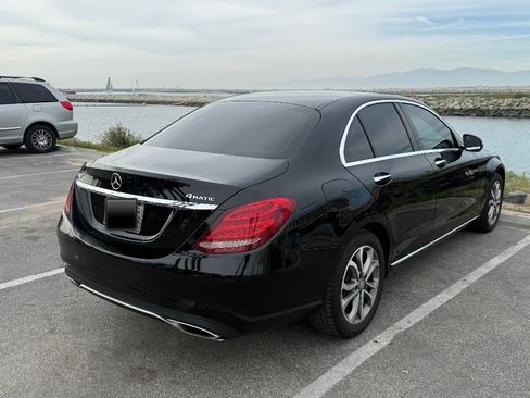 Used 2017 Mercedes-Benz C 300 4MATIC Sedan image 6