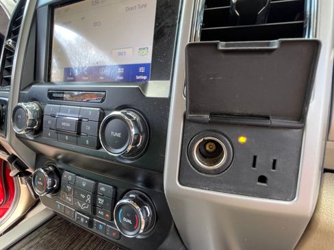 Used 2020 Ford F350 Lariat w/ Lariat Value Package AWD/4WD image 29