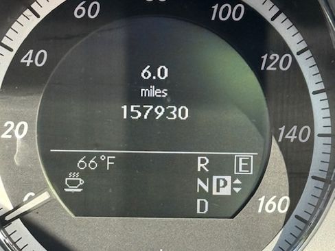 Used 2011 Mercedes-Benz E 550 Sedan image 13