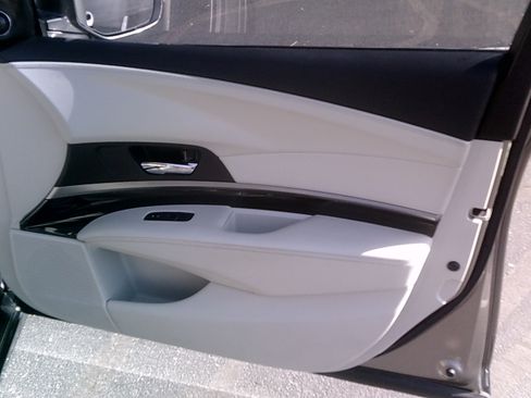 Used 2016 Acura RLX w/ Technology Package image 15