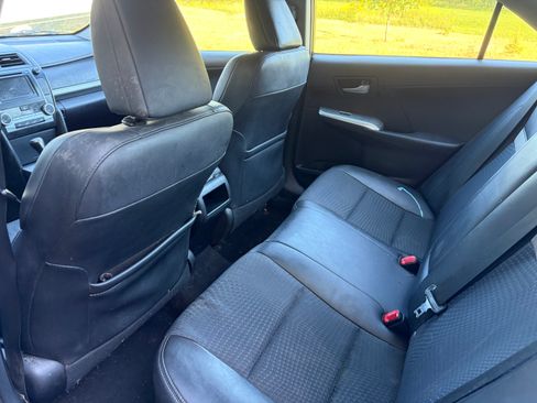 Used 2013 Toyota Camry SE FWD image 9