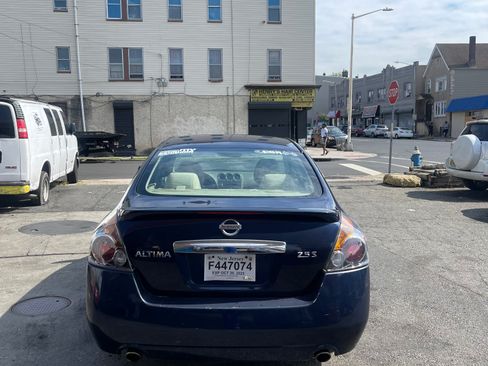 Used 2012 Nissan Altima 2.5 S w/ 20th Anniversary Pkg image 6