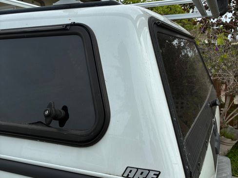 Used 2017 Nissan Frontier SV w/ SV Value Truck Package image 11