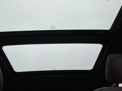 Used 2016 Ford F150 XLT w/ Equipment Group 302A Luxury image 12