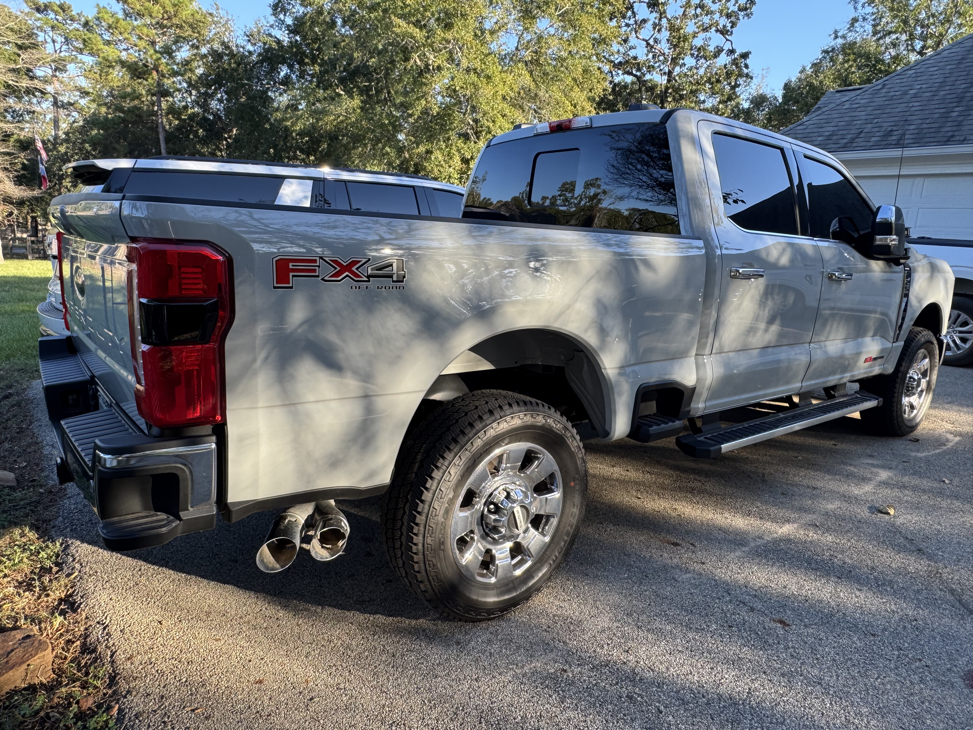 Used 2026 Ford F250 Lariat w/ Lariat Premium Package AWD/4WD image 6