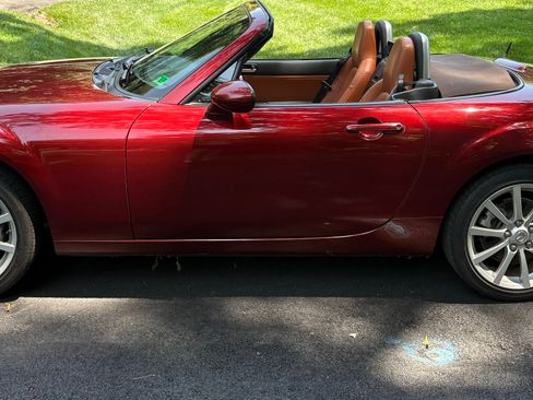 Used 2008 MAZDA MX-5 Miata Grand Touring RWD image 5