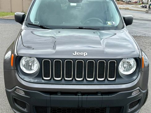 Used 2017 Jeep Renegade Sport w/ Power & Air Group image 1