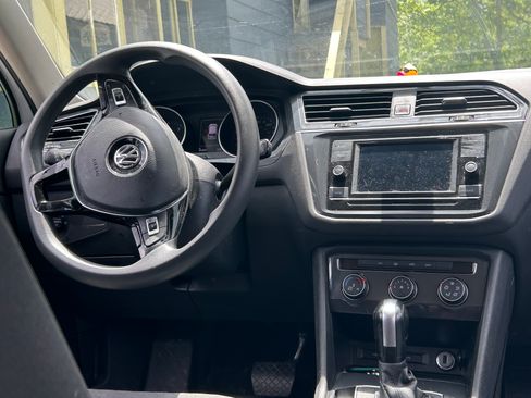 Used 2020 Volkswagen Tiguan S AWD/4WD image 8