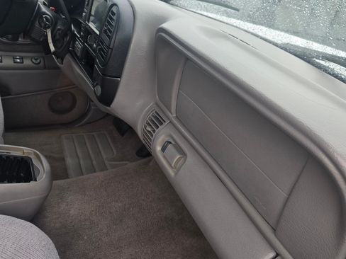 Used 1998 Chevrolet Silverado 1500 4x4 Extended Cab w/ Preferred Equipment Group 2 image 11