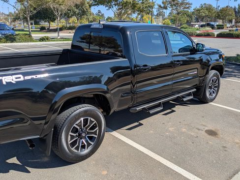 Used 2023 Toyota Tacoma TRD Sport image 6