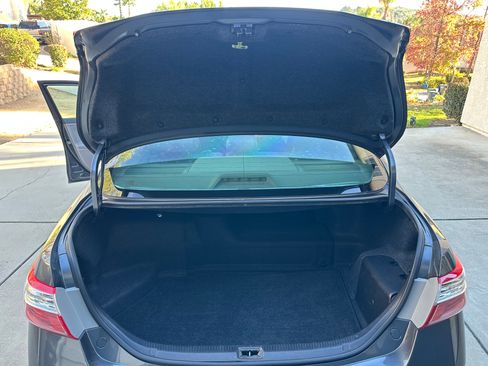 Used 2009 Toyota Camry Hybrid image 8