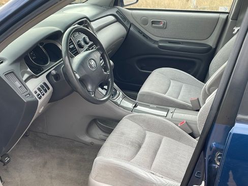 Used 2003 Toyota Highlander 4WD V6 image 19