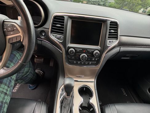 Used 2016 Jeep Grand Cherokee Limited AWD/4WD image 12