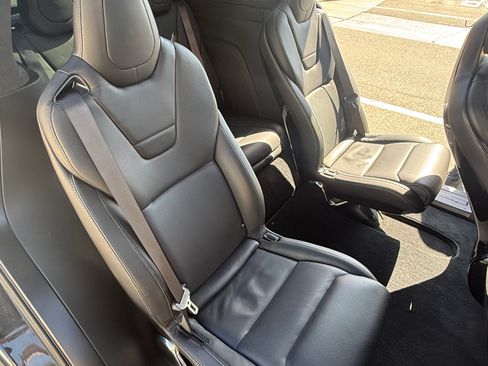 Used 2016 Tesla Model X 90D image 15