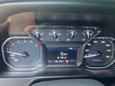 Used 2019 GMC Sierra 1500 SLE w/ SLE Value Package AWD/4WD image 18