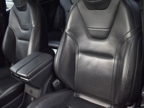 Used 2014 Tesla Model S image 4