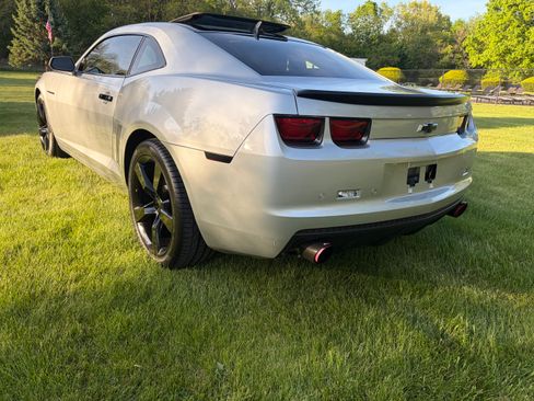 Used 2011 Chevrolet Camaro LT w/ RS Package RWD image 6