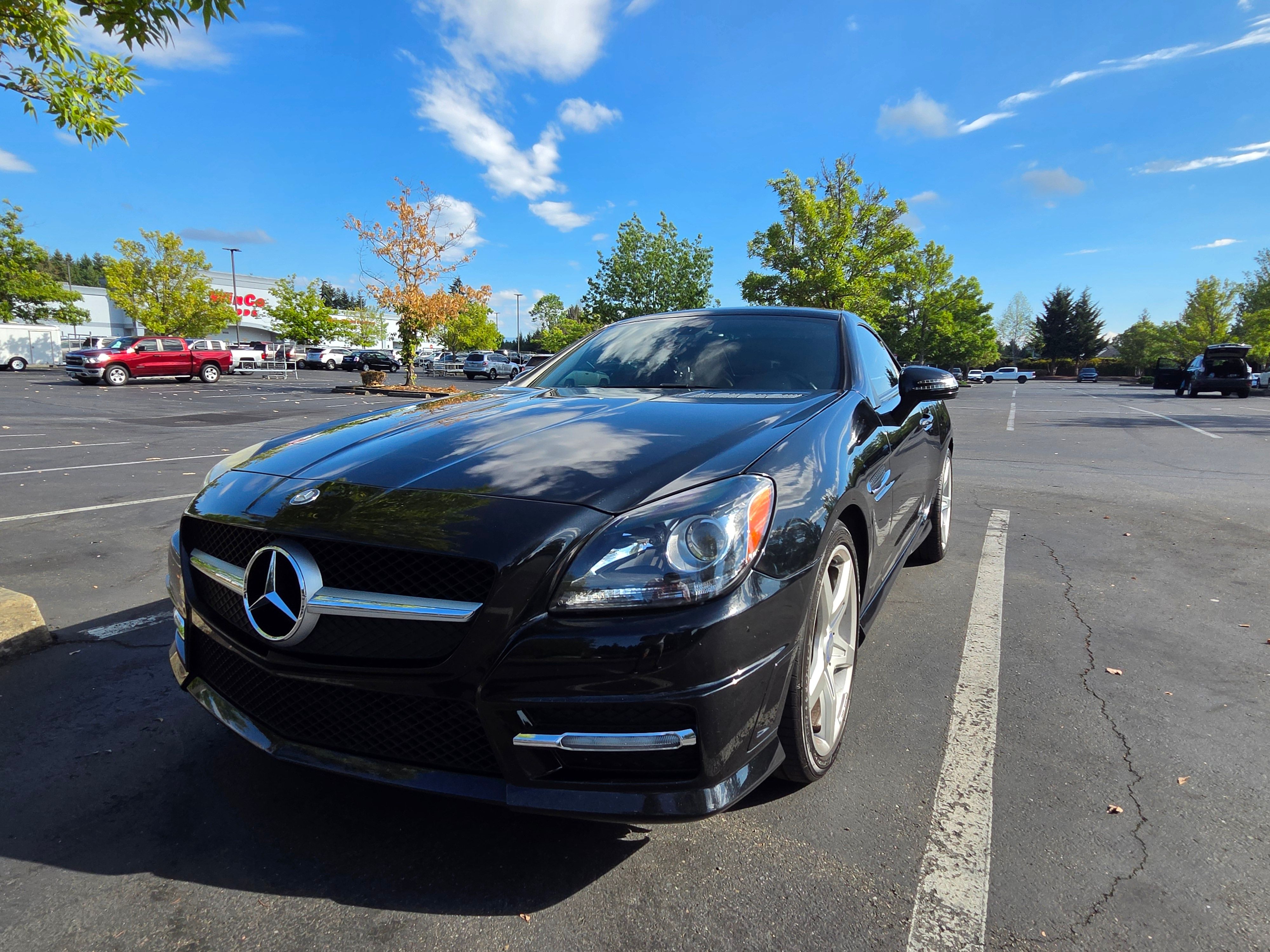 Used 2013 Mercedes-Benz SLK 250 w/ Premium I Pkg image 24