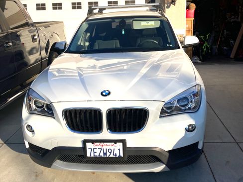 Used 2014 BMW X1 sDrive28i RWD image 2