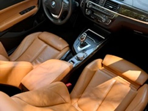 Used 2018 BMW 230i Convertible RWD image 16