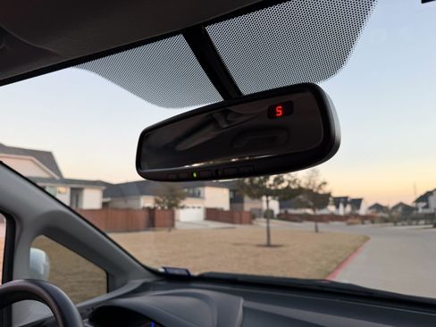 Used 2011 Honda Fit Sport image 21