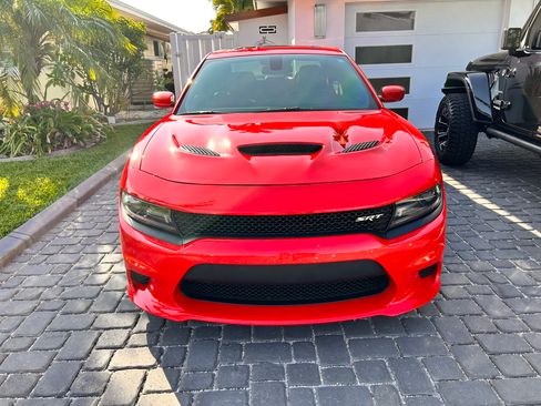 Used 2015 Dodge Charger SRT Hellcat w/ Harman/Kardon Audio Group image 4