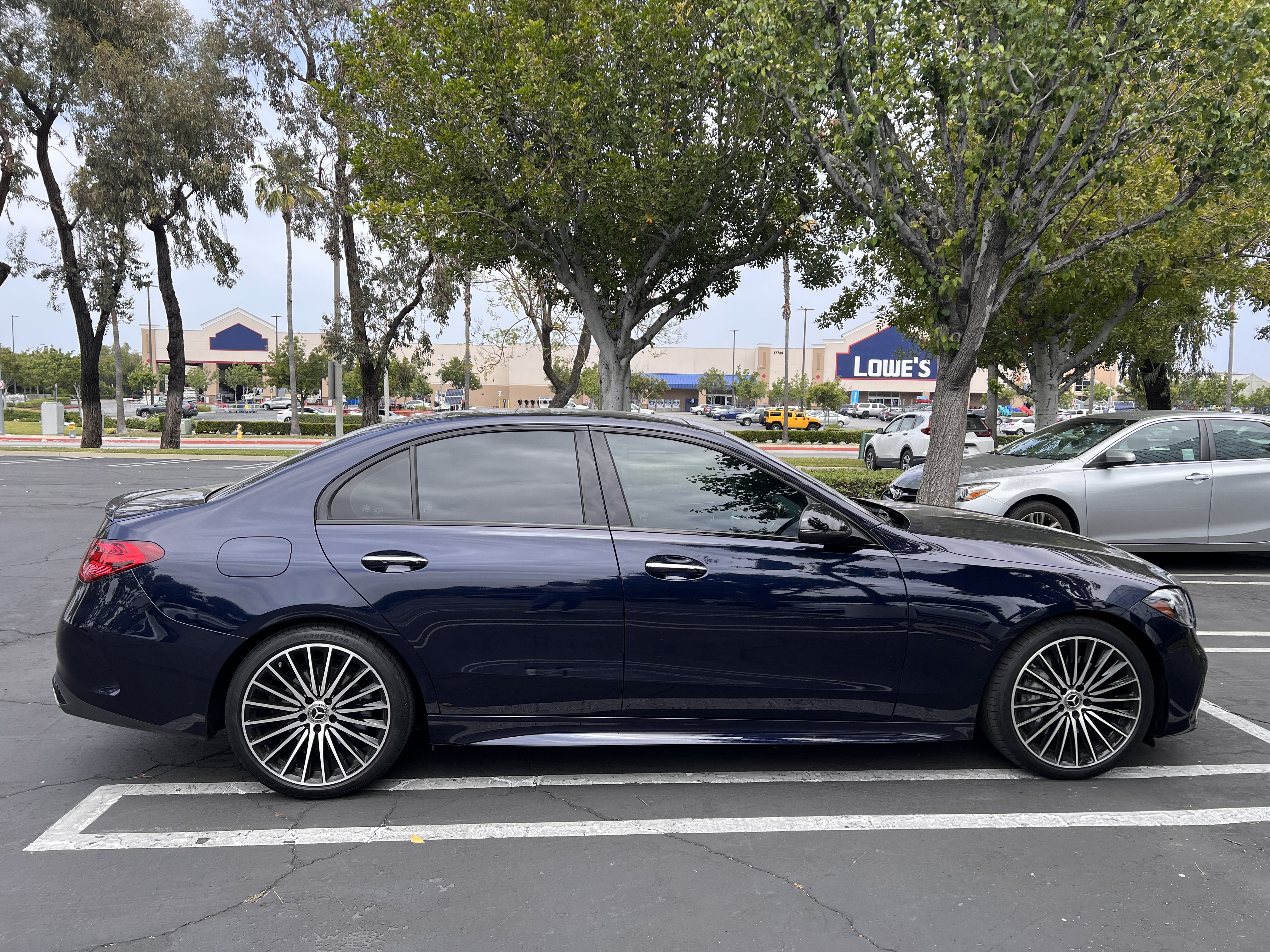 Used 2022 Mercedes-Benz C 300 Sedan image 4