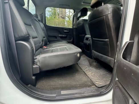 Used 2016 GMC Sierra 3500 Denali w/ Duramax Plus Package AWD/4WD image 11