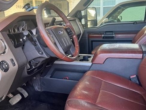 Used 2012 Ford F450 King Ranch w/ King Ranch w/Chrome Pkg image 9