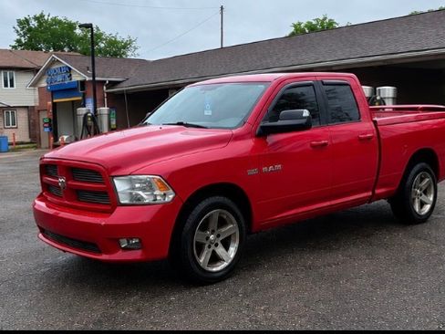 Used 2010 Dodge Ram 1500 Truck Sport AWD/4WD image 2