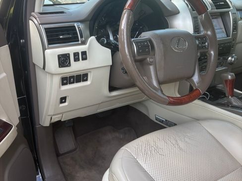 Used 2012 Lexus GX 460 Premium AWD/4WD image 2