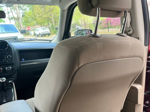 Used 2016 Jeep Patriot Sport image 12