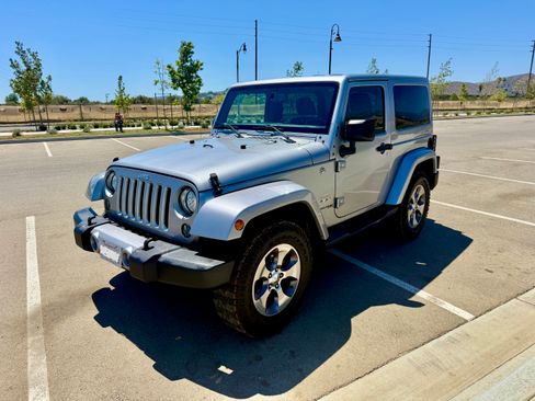 Used 2018 Jeep Wrangler Sahara w/ Connectivity Group image 1