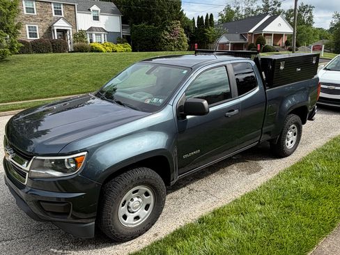 Used 2019 Chevrolet Colorado W/T RWD image 1
