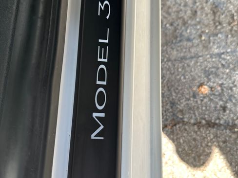 Used 2021 Tesla Model 3 Standard Range Plus RWD image 15