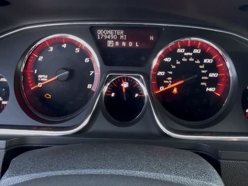 Used 2013 GMC Acadia SLT image 9