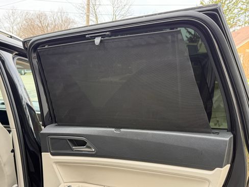 Used 2018 Volkswagen Atlas SEL w/ R-Line Package image 12