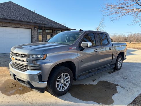 Used 2020 Chevrolet Silverado 1500 LT w/ Texas Edition image 14