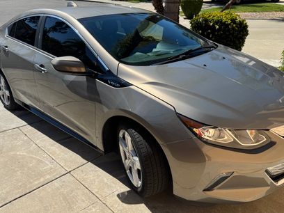 Used 2017 Chevrolet Volt LT w/ Comfort Package