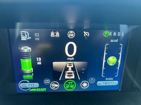 Used 2013 Chevrolet Volt Premium w/ Premium Trim Package FWD image 20