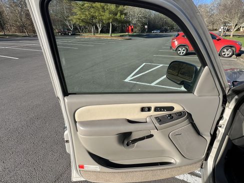 Used 2004 GMC Sierra 1500 Denali image 24