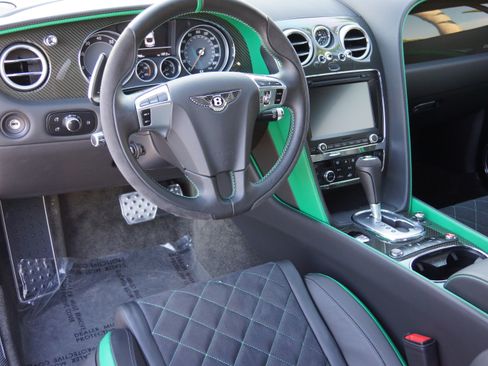 Used 2015 Bentley Continental GT3-R AWD/4WD image 22