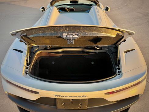 Used 2023 Maserati MC20 Spyder RWD image 17