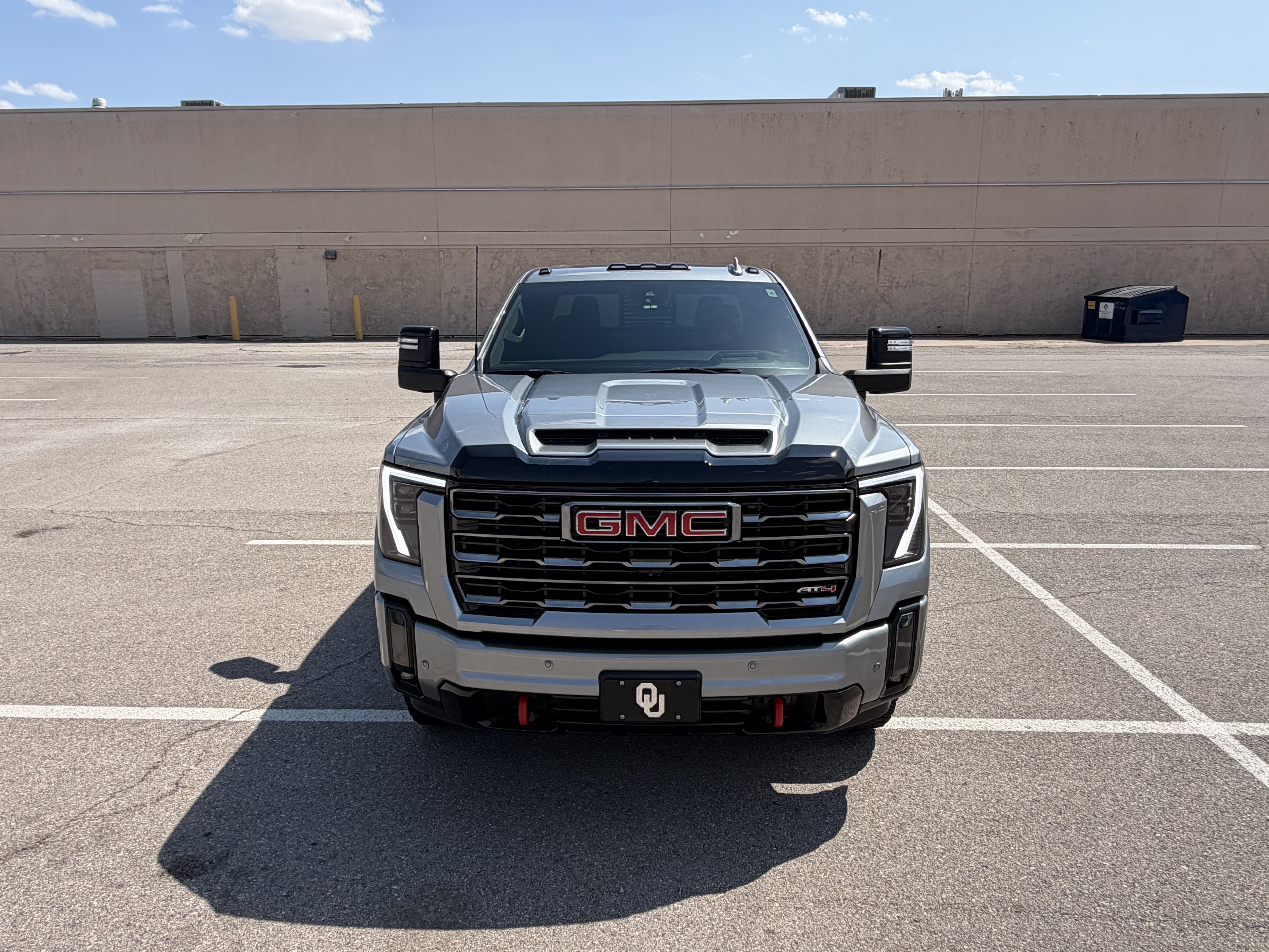 Used 2024 GMC Sierra 2500 AT4 w/ AT4 Premium Plus Package AWD/4WD image 9